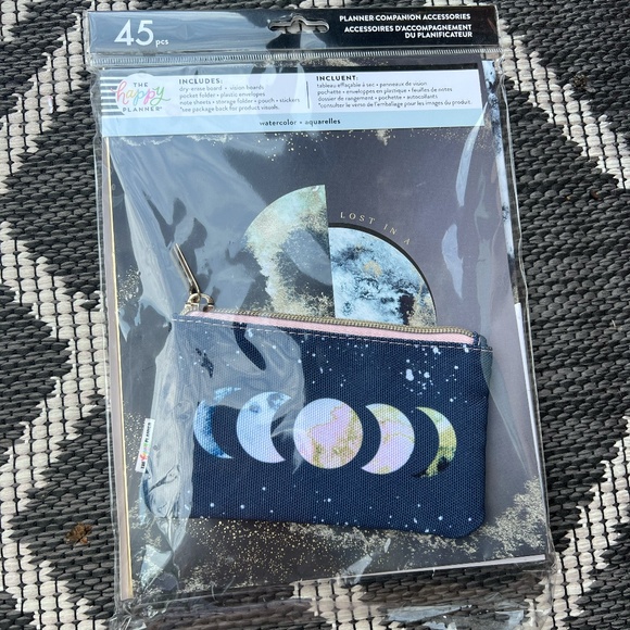 Happy Planner MOON WATERCOLOR Planner Companion Classic Size - Picture 1 of 1